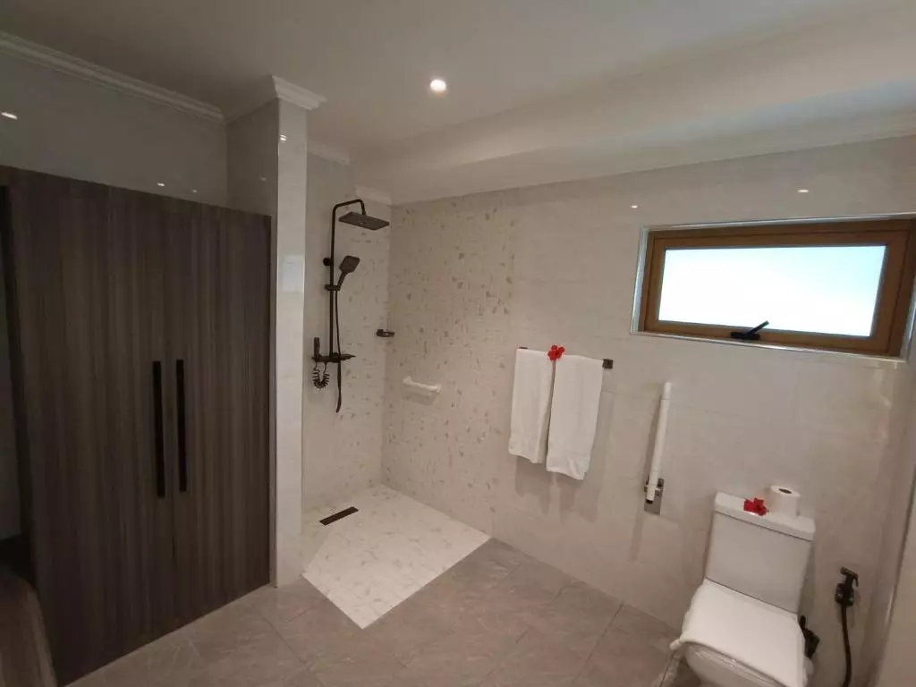 Crown Beach Hotel Seychelles